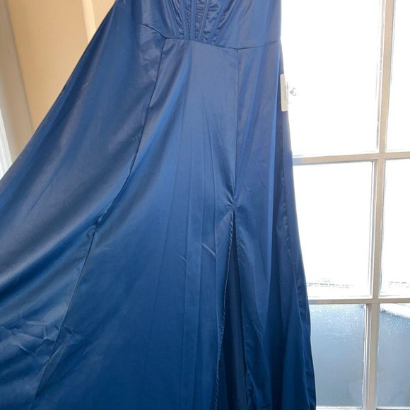 New - Picture 3 of 4